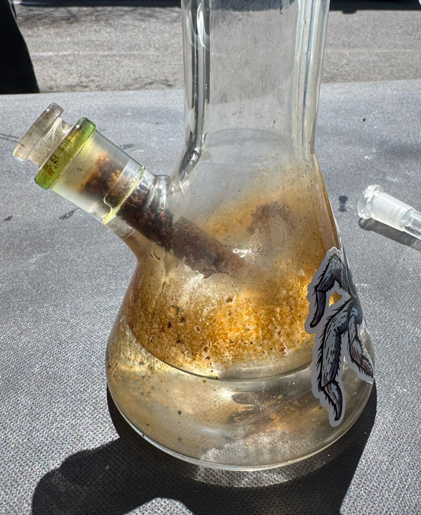420-Bong-Cleaning-4